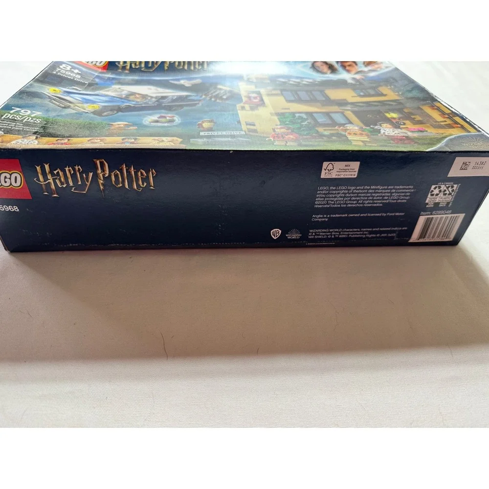 LEGO Harry Potter 4 Privet Drive 75968 Building Set 797 Pcs Flying Ford Anglia - Picture 2 of 5